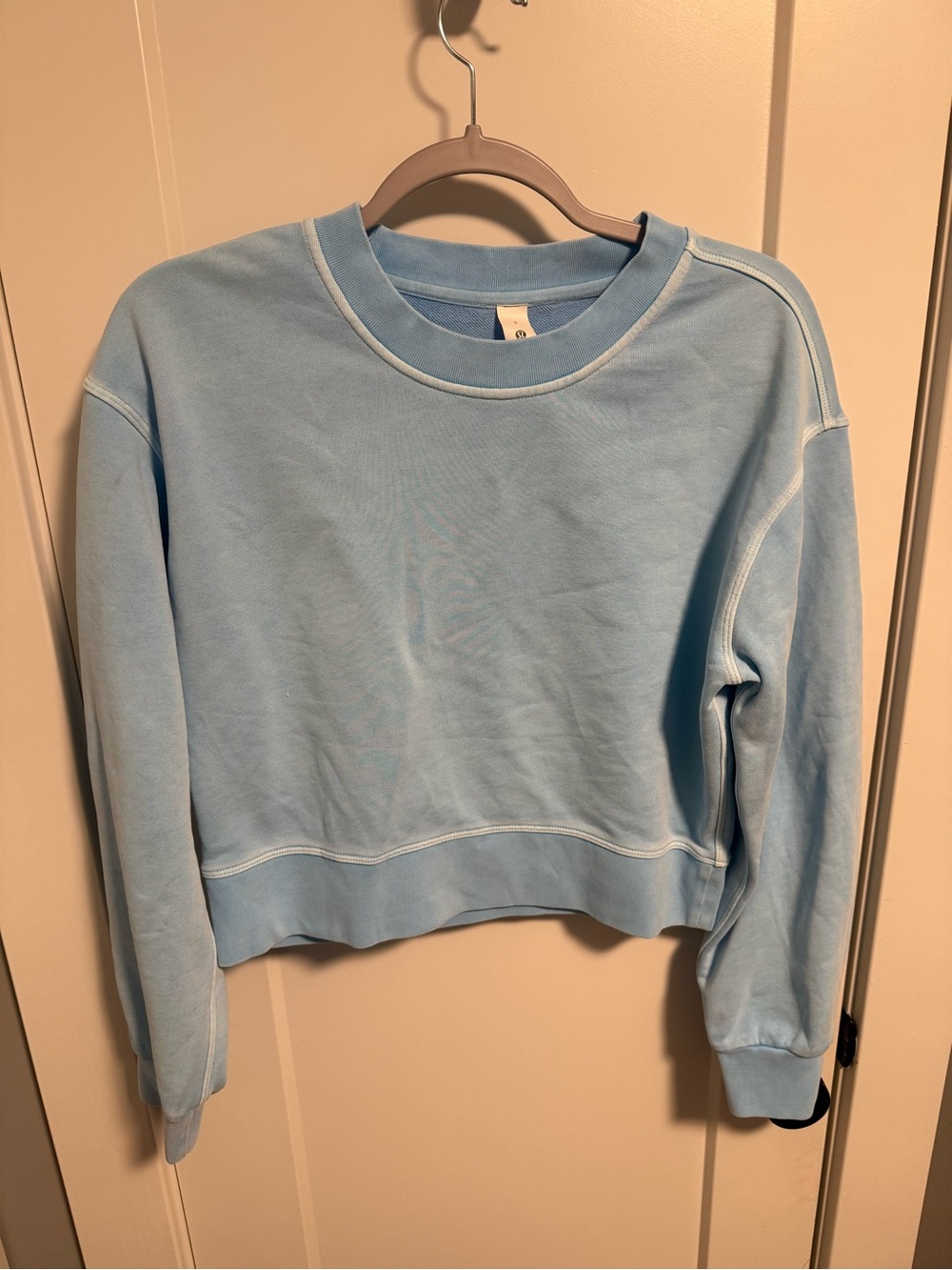 Lulu size 0 Blue Cropped Sweatshirt